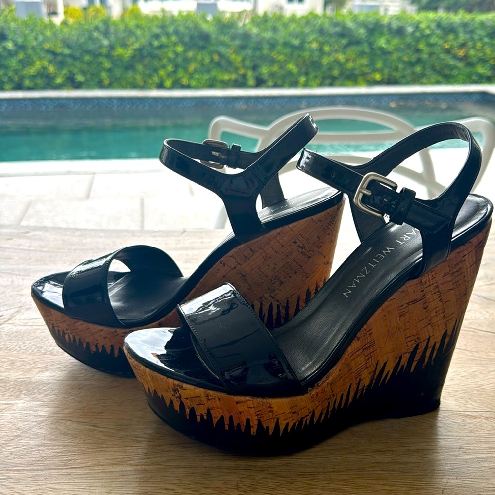 Stuart Weitzman Flame heel design black wedges